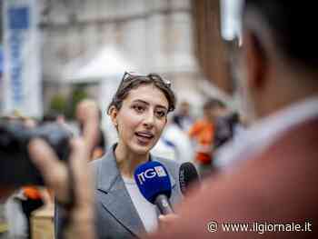 "Salvare due persone...". Quei vecchi tweet di Cecilia Sala contro i marò