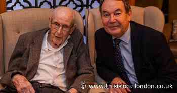 Antiques Roadshow star wows residents in care home visit