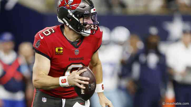 How to watch Panthers vs. Buccaneers in Week 17 online