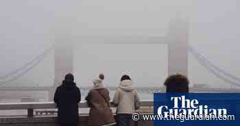 Thick fog expected to continue causing disruption at UK airports on Sunday