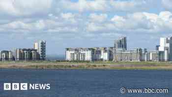 Bomb squad called out to unexploded device on boat