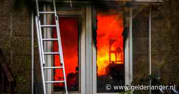 Dode bij woningbrand in Eindhoven: ‘Spring dan toch’, riepen buurtbewoners nog