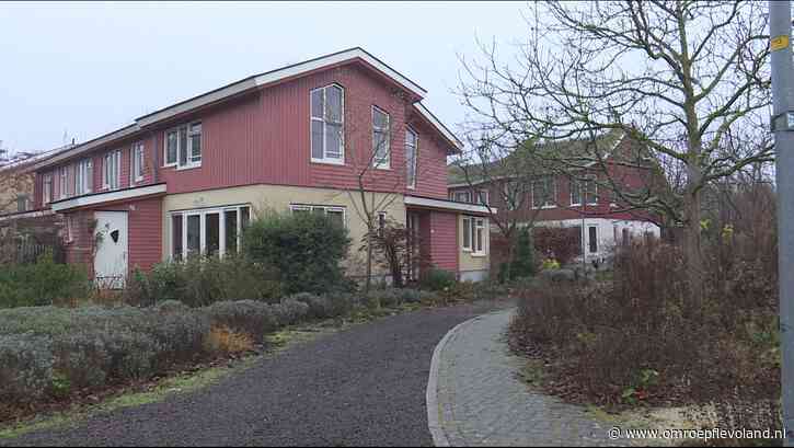 Almere - 'Bouw woonwijken voor mens én natuur. Het kan.'