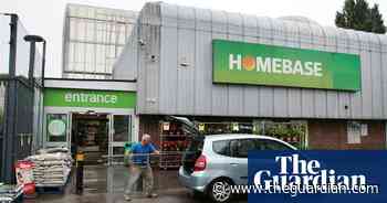 Nearly 170,000 UK shop workers lost their jobs in 2024