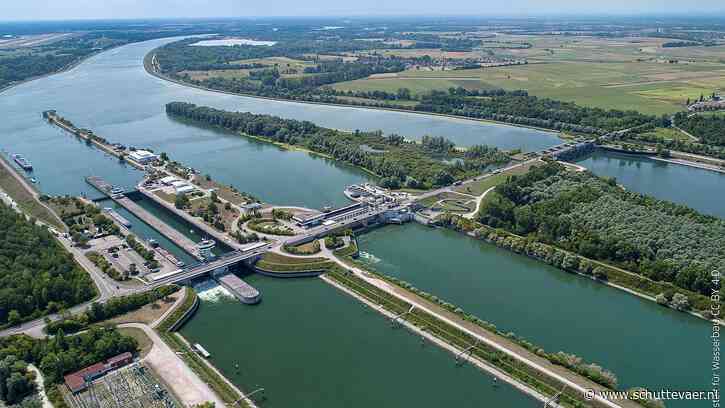 Ketting van betonning blokkeert sluis Iffezheim