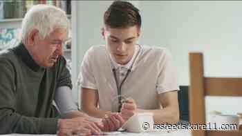 Experts share advice for families experiencing Alzheimer's or other dementia during the holidays