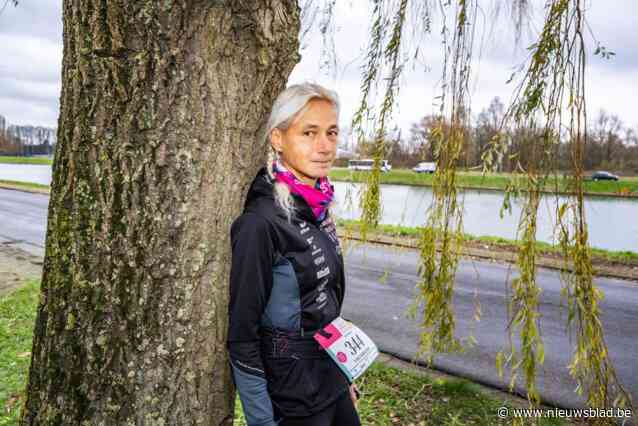 Hilde Dosogne werkt op oudejaarsdag haar 366ste marathon van het jaar af