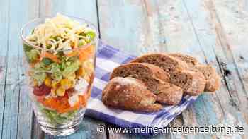 Einfach schichten: So gelingt Ihnen der Übernachtsalat für Ihre nächste Feier