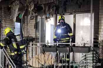 Balkon gerät in Hövelhof in Brand