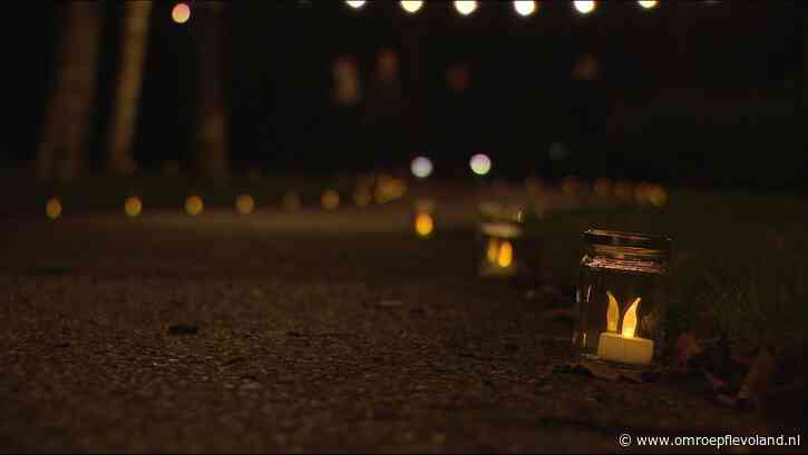Emmeloord - Duizenden lichtjes verlichten begraafplaats tijdens emotionele herdenkingsavond