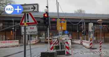 Baustelle Südschnellweg: Häufig Rot für Autos an der Ampel Schützenallee