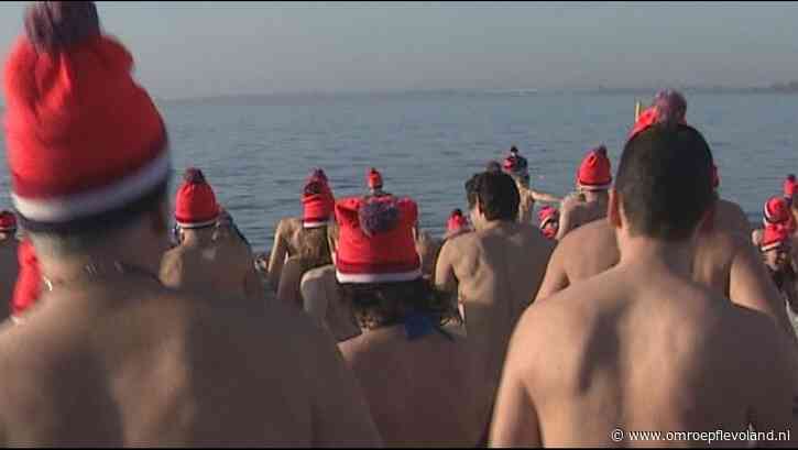 Emmeloord - 'Nieuwjaarsduik Wellerwaard populair alternatief voor afgelaste duiken aan kust'
