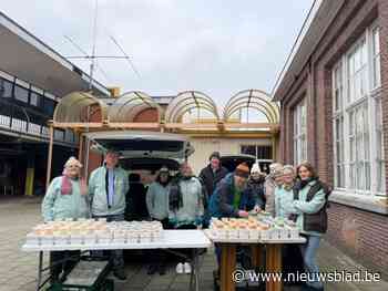 Polderhart deelt eindejaarsmaaltijden uit: “Mensen bieden spontaan hulp aan”