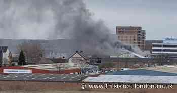 RECAP as thick smoke seen rising from Rainham fire