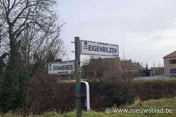 Hier verdwijnen plots tal van straatnaamborden: “Dit mag niet, maar we gaan er geen grote zaak van maken”