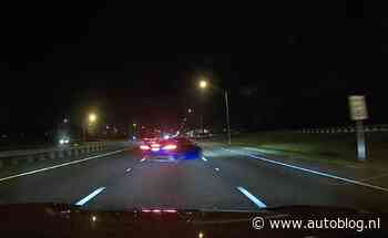 Video: Corvette gaat onvrijwillig grasmaaien