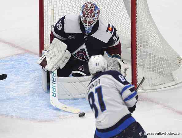Mittelstadt leads Avalanche past NHL-leading Jets 5-2