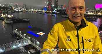Thames lifeboat volunteer runs 200 miles to celebrate bicentenary of RNLI