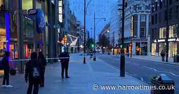 Huge police cordon in Oxford Street after man stabbed