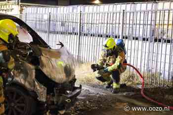 Bestelbus in brand in IJmuiden