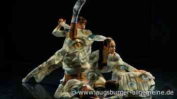 Surrealistische Tanztheater-Performance feiert Premiere im Stadthaus