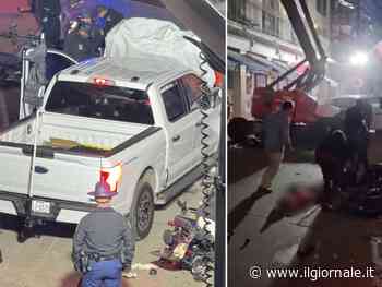 Furgone e spari sulla folla. Strage di Capodanno: 10 morti