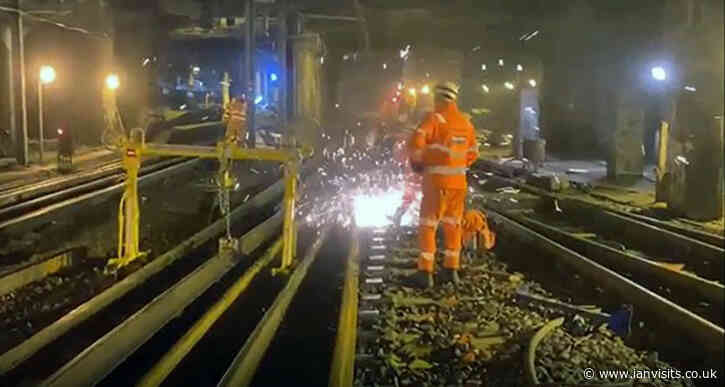 Thameslink railway in central London reopens following Christmas engineering works