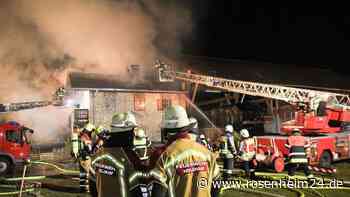 Großeinsatz bei Brand auf Bauernhof: Hoher Schaden – Kripo ermittelt