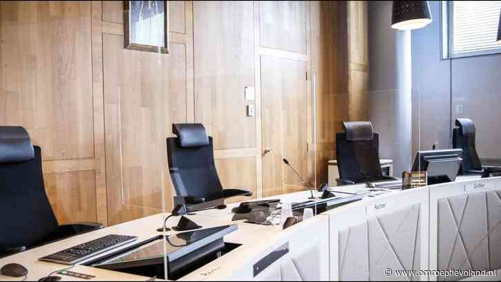 Almere - Taakstraf voor vrouw die tikkies stuurde: ‘Anders publiceer ik je dickpic’