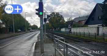 Drängelgitter: Bahnübergang in Hannover-Bothfeld soll sicherer werden