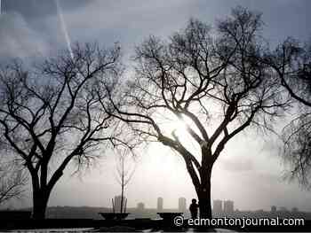 Edmonton weather: Extreme weather response continues with -38 wind chill