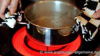 Mann sperrt sich beim Kochen aus: Feuerwehr rettet Kinder