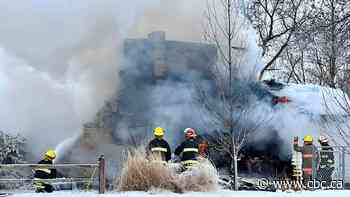 Fire destroys historic house in St. Andrews, Man.