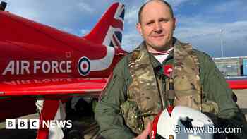 'I first saw the Red Arrows at 11 - now I'm a pilot'