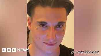 Man dies after car hit pedestrians on Christmas Day