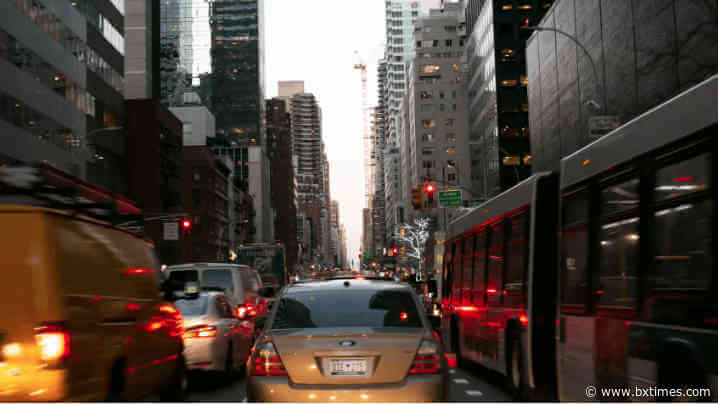 Marmorato urges pause on congestion pricing launch amid legal opinion confusion