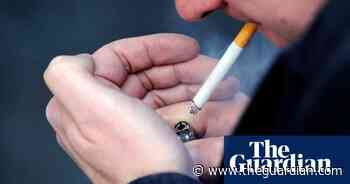 Quitting smoking may be easier with a smartwatch app, researchers say