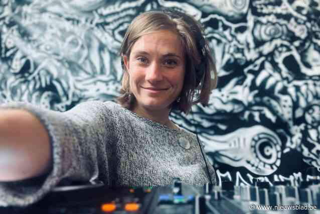 Dj en mama Doreen (36) ‘gespiket’ met verkrachtingsdrug tijdens oudejaarsnacht: “Dit had veel erger kunnen aflopen”