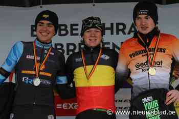 Junior Thor Peeters toont zijn driekleur op het strand van Zeebrugge: “Beachracen is de ideale opstap naar het wegseizoen”