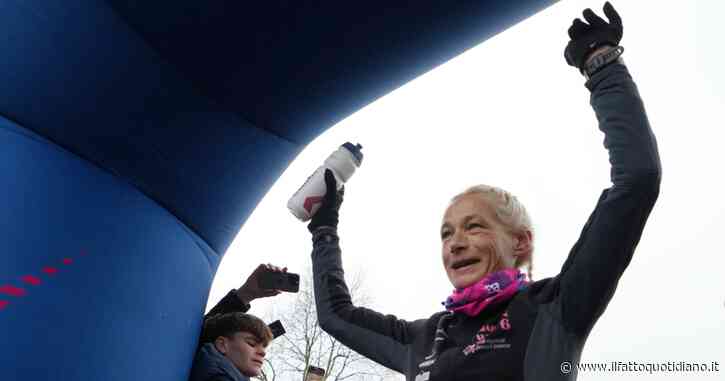 Una maratona al giorno per tutto il 2024: l’incredibile impresa di Hilde Dosogne, la Forrest Gump belga