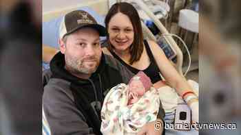 Couple welcomes 1st baby born in 2025 in Muskoka