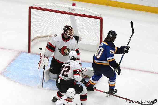 Brandon Saad nets a hat trick to help Blues sink Senators 4-0