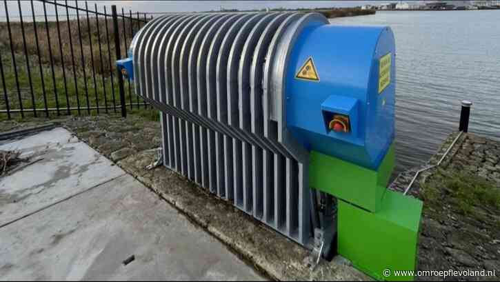 Rutten - Nieuwe waterinlaat bij Rutten houdt waterpeil op orde en filtert viezigheid