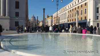 Le nuove fontane di piazza Pia come la fontana di Trevi: lancio di monetine e sogni