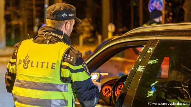 Gestolen auto, geen rijbewijs en onder invloed: roekeloze man opgepakt