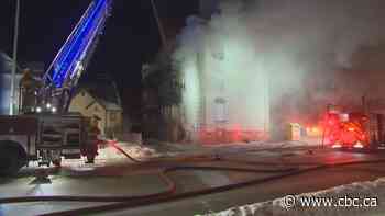 Vacant Winnipeg apartment building set for demolition after 3rd fire since 2023