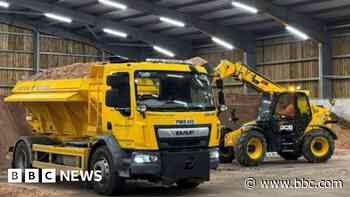 Wiltshire in pictures: Cold snap brings frosty scenes