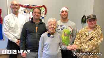 'Inspiring' woman, 99, to walk 200 miles for charity