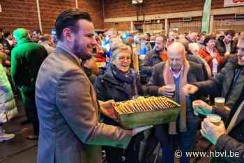 1.300 Peltenaren klinken op het nieuwe jaar