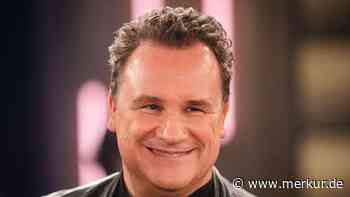 Guido Maria Kretschmer trägt Medaillon – diese außergewöhnliche Geschichte steckt dahinter